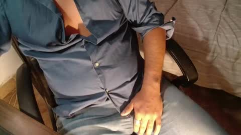 Giov online show from 09.24.25