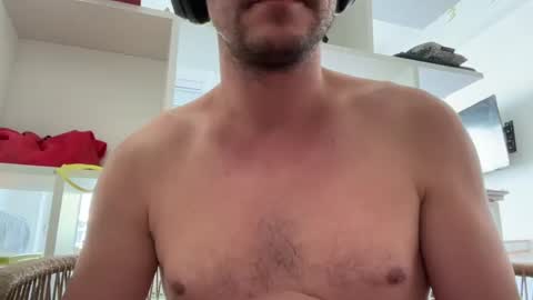 Snapshot of underground33 chatting on 02.17.25 Under Huge cock with beautiful uncut foreskin online show from 02.17.25