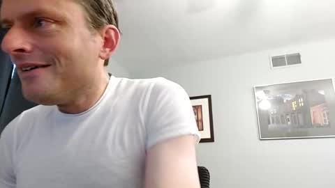 Snapshot of undress_me_ chatting on 11.14.25 undress me online show from 11.14.25