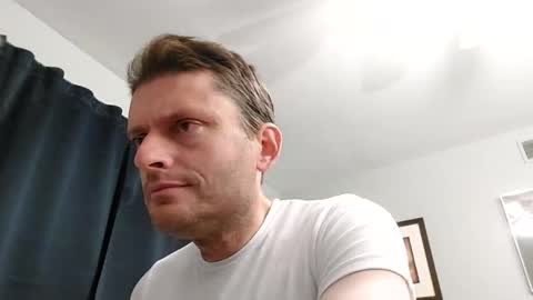 Snapshot of undress_me_ chatting on 11.17.25 undress me online show from 11.17.25