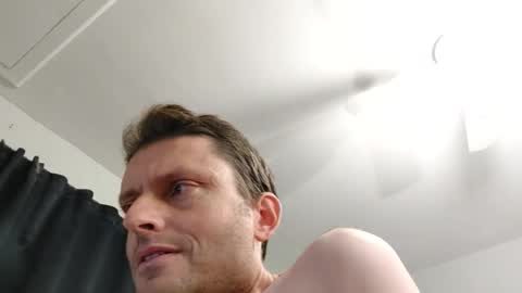 Snapshot of undress_me_ chatting on 11.30.25 undress me online show from 11.30.25