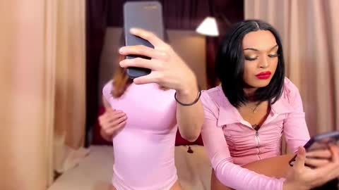 Snapshot of unforgetableasiancock chatting on 02.18.25 unforgetableasiancock online show from 02.18.25