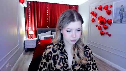 Snapshot of unforgettablalice chatting on 03.04.26 Alice online show from 03.04.26