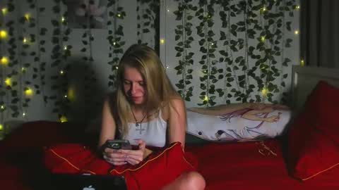 Im online every day 1700 GMT-4 online show from 10.20.25