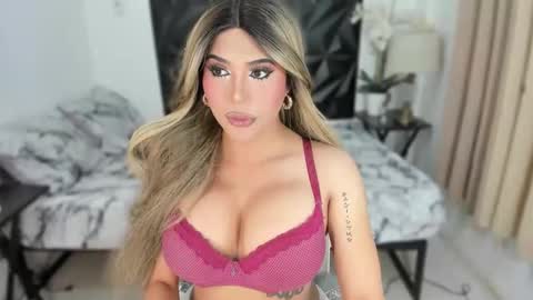 Julia online show from 11.23.25