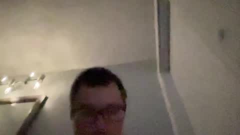 Snapshot of ungerisland chatting on 02.24.25 ungerisland online show from 02.24.25