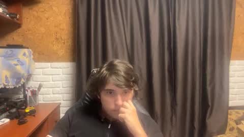 Snapshot of unholy_heat chatting on 09.22.25 Anri online show from 09.22.25