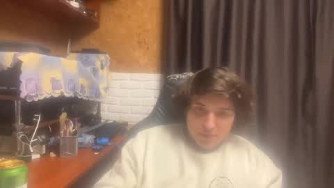 Snapshot of unholy_heat chatting on 11.07.25 Anri online show from 11.07.25