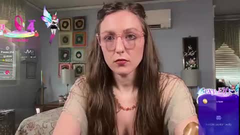Lola Moonstone online show from 06.22.26