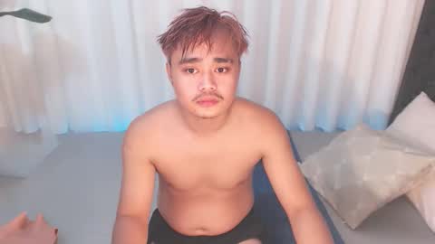 Snapshot of unloadedcumxxx chatting on 09.30.25 Miss online show from 09.30.25