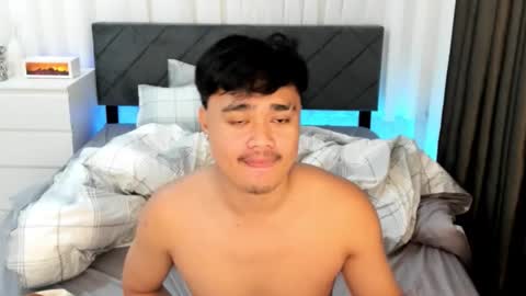 Snapshot of unloadedcumxxx chatting on 11.12.25 Miss online show from 11.12.25