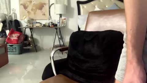 Snapshot of unverifiedbwc chatting on 02.14.25 Stepbro online show from 02.14.25