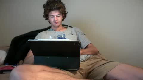 Snapshot of unverifiedbwc chatting on 09.13.25 Stepbro online show from 09.13.25