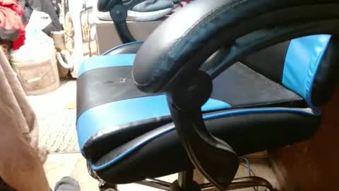 Snapshot of uprailfan1986 chatting on 10.22.25 uprailfan1986 online show from 10.22.25