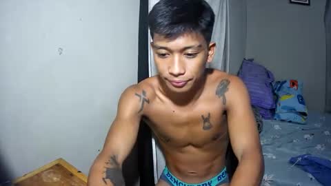 Snapshot of ur_asianpinoy chatting on 11.08.25 ur_asianpinoy online show from 11.08.25