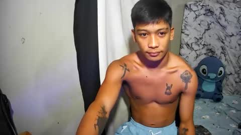 Snapshot of ur_asianpinoy chatting on 11.11.25 ur_asianpinoy online show from 11.11.25