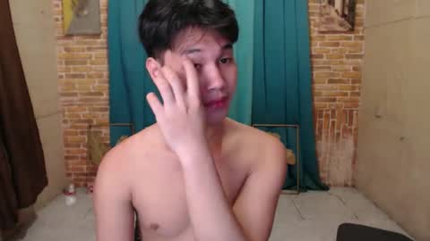 Snapshot of ur_boy_mark chatting on 10.23.25 ur_boy_mark online show from 10.23.25