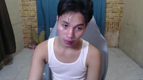 Snapshot of ur_boy_mark chatting on 10.30.25 ur_boy_mark online show from 10.30.25