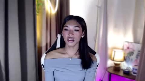 Snapshot of ur_dazzlingmorenaxx chatting on 10.13.25 ur_dazzlingmorenaxx online show from 10.13.25