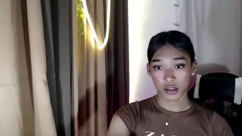 Snapshot of ur_dazzlingmorenaxx chatting on 10.24.25 ur_dazzlingmorenaxx online show from 10.24.25