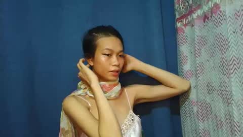 Saina Gonzales online show from 02.22.26