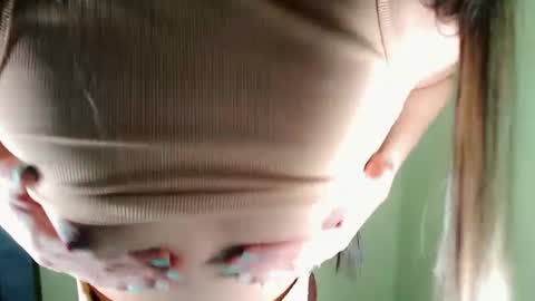 QUEENSY online show from 02.08.25