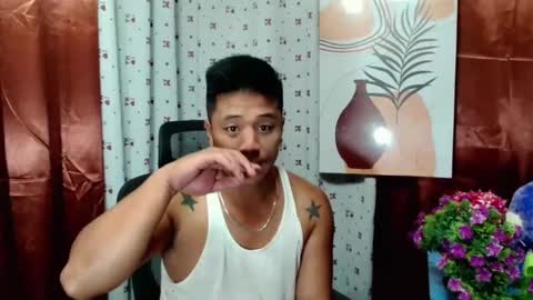 Snapshot of ur_pinoydave chatting on 12.16.24 Dave online show from 12.16.24