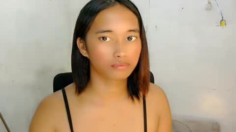 Ellie online show from 04.10.26