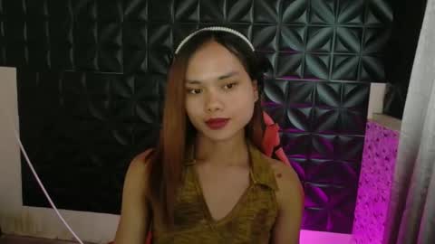 Snapshot of urasian_crisa chatting on 04.29.26 urasian_crisa online show from 04.29.26