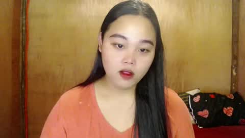 Snapshot of urasian_hotchix69 chatting on 12.14.24 Lycah online show from 12.14.24