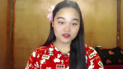 Snapshot of urasian_hotchix69 chatting on 12.18.24 Lycah online show from 12.18.24
