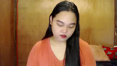 Snapshot of urasian_hotchix69 chatting on 12.31.24 Lycah online show from 12.31.24