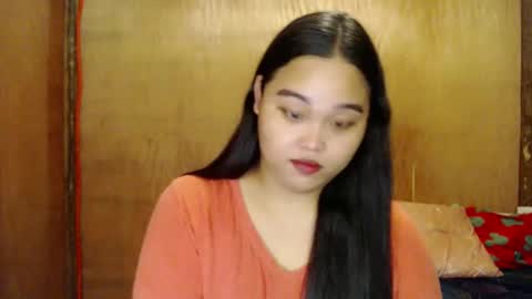 Snapshot of urasian_hotchix69 chatting on 12.31.24 Lycah online show from 12.31.24