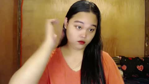 Snapshot of urasian_hotchix69 chatting on 01.05.25 Lycah online show from 01.05.25