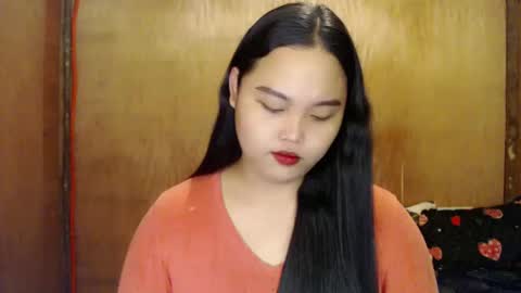 Snapshot of urasian_hotchix69 chatting on 01.05.25 Lycah online show from 01.05.25