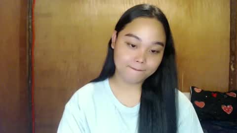 Snapshot of urasian_hotchix69 chatting on 01.06.25 Lycah online show from 01.06.25