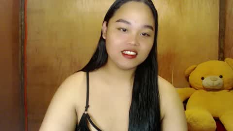 Snapshot of urasian_hotchix69 chatting on 03.01.25 Lycah online show from 03.01.25