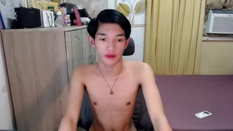 Snapshot of urasian_john20 chatting on 07.20.26 urasian_john20 online show from 07.20.26