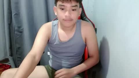 Snapshot of urasian_kentoyxx77 chatting on 10.22.25 Kentoy online show from 10.22.25