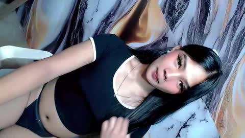urasian_latinaxxx online show from 06.06.26