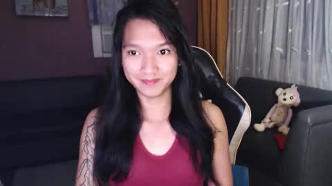 NEWRA  ALLISON online show from 12.22.25