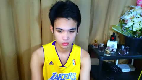 urasiancumboix2 online show from 11.15.25