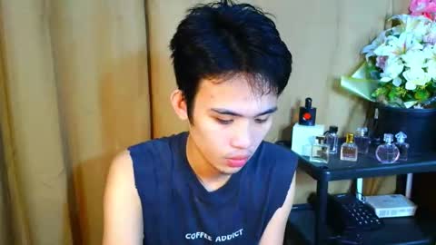 urasiancumboix2 online show from 11.22.25