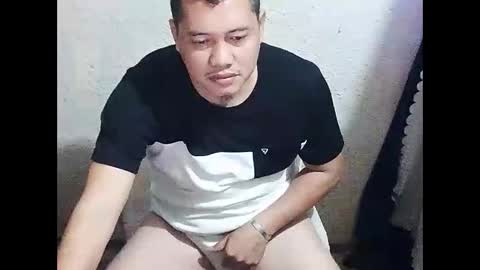 Snapshot of urasianguy90 chatting on 02.19.26 carlo online show from 02.19.26