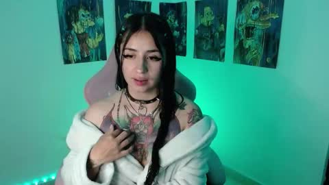 Danielle  online show from 02.22.25