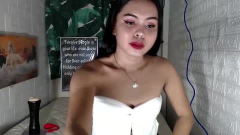 Snapshot of urbaby_molina69 chatting on 01.16.25 its me Molina online show from 01.16.25