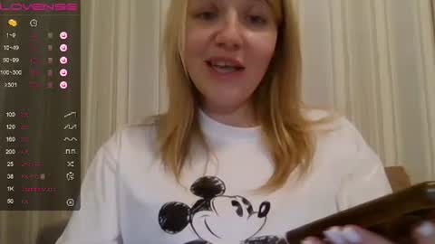 urbadkitty online show from 03.01.25