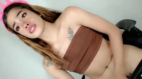 Snapshot of urbitch_haley69xx chatting on 02.22.25 Haley Mhate online show from 02.22.25