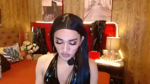 Snapshot of urcumgirlasiants chatting on 12.16.24 KENDALL online show from 12.16.24