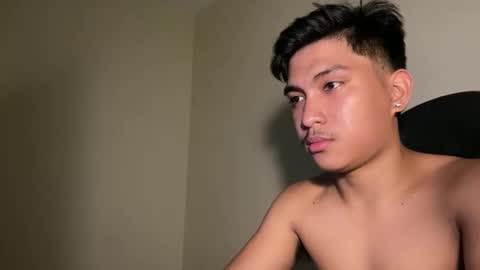 Snapshot of urcuteguy_jhonx chatting on 10.22.25 Dannie online show from 10.22.25